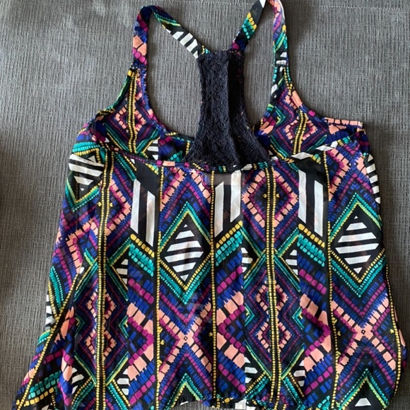 Brand- Lottie and Holly - Picture 4 of 4